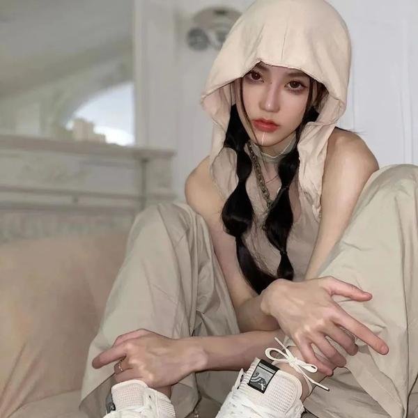 鱼跃在花见粤语